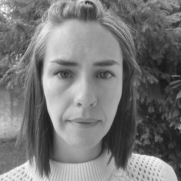 Profile image of Rebecca Stewart.